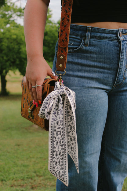 The Paisley Twilly