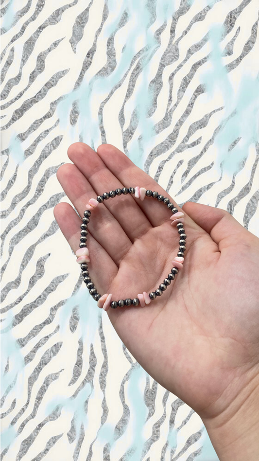 Pink Conch Stretch Bracelet
